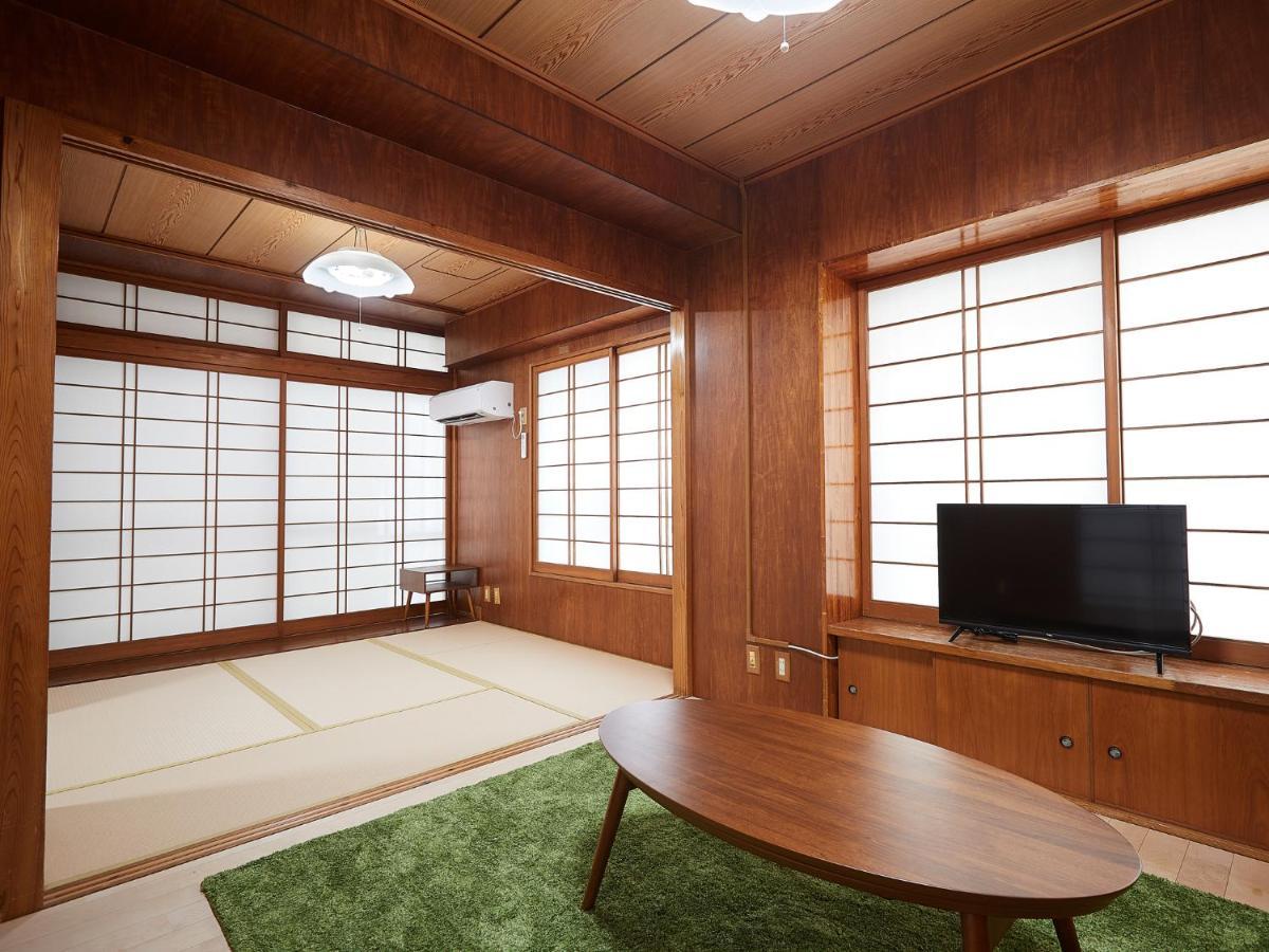 Guest House II Rokumarukan Наха Экстерьер фото